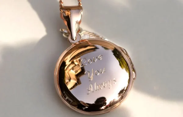 Personalized Photo Locket Pendant (Round)